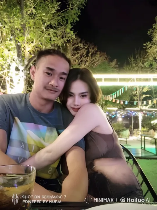 Couple Engages in Impressive Kung Fu Battle Outdoors – AI Generated Video | Hailuo AI
