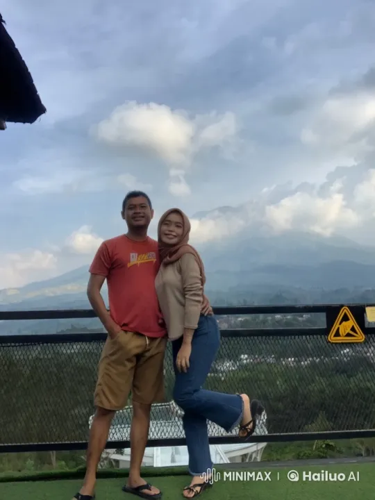 Couple Practicing Kung Fu in Scenic Mountains – AI Generated Video | Hailuo AI