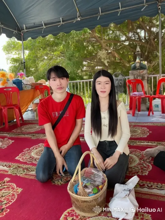 Kung Fu Showdown Under the Blue Tent – AI Generated Video | Hailuo AI