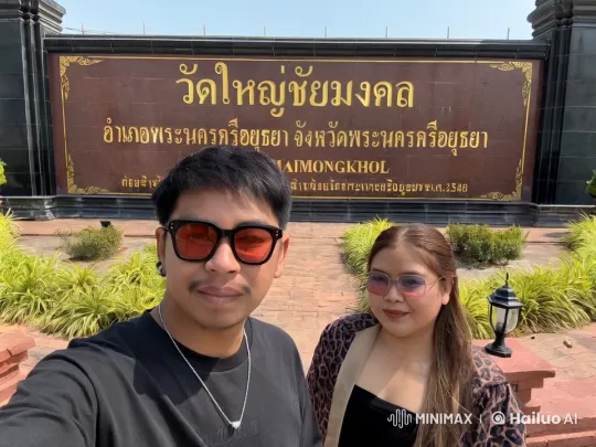 Thai Kung Fu Practitioners Perform in Front of WAT YAI CHAI MONGKHOL – AI Generated Video | Hailuo AI