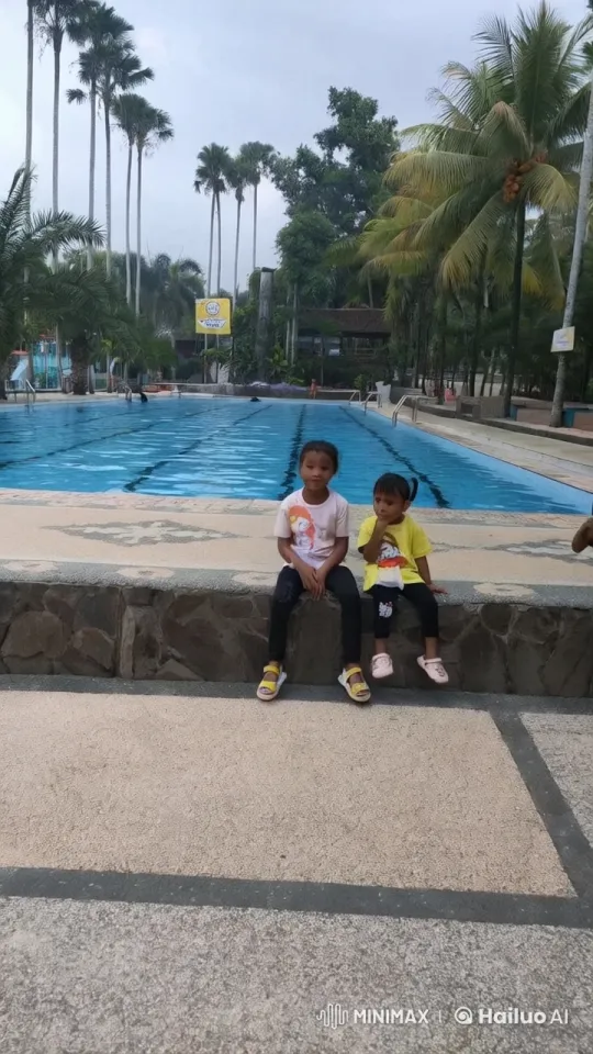 Poolside Playful Kung Fu Performance by Two Children – AI Generated Video | Hailuo AI