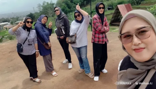 Women Perform Dramatic Kung Fu Choreography – AI Generated Video | Hailuo AI