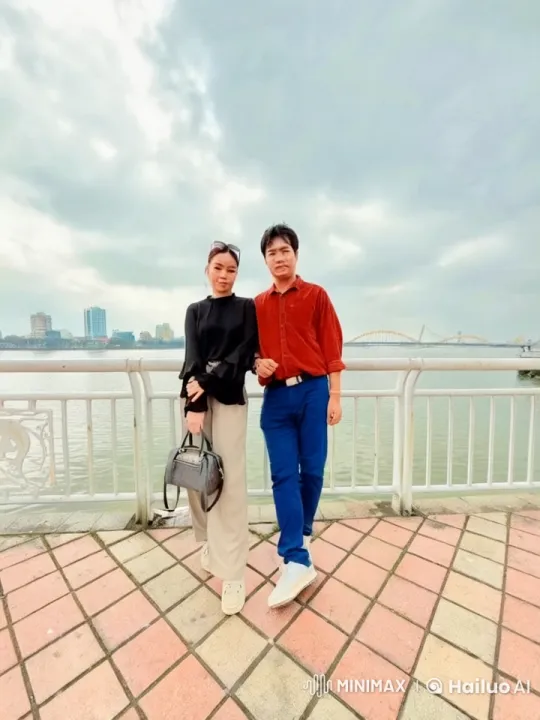 Couple Showcases Impressive Kung Fu Skills in Scenic Setting – AI Generated Video | Hailuo AI