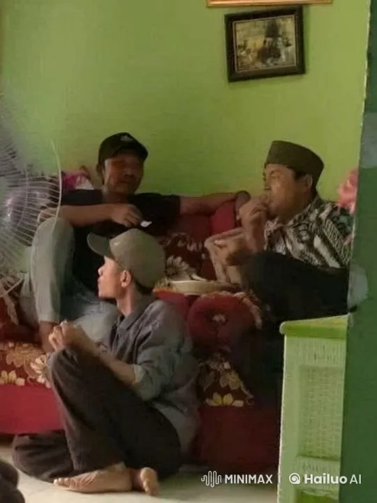 Four Men Engage in Energetic Kungfu Fight – AI Generated Video | Hailuo AI