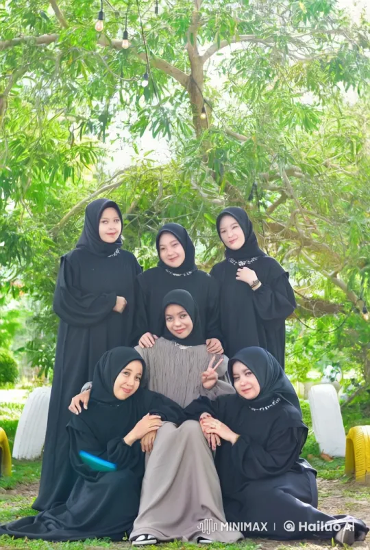 Women in Abayas Showcase Martial Arts in Garden Setting – AI Generated Video | Hailuo AI