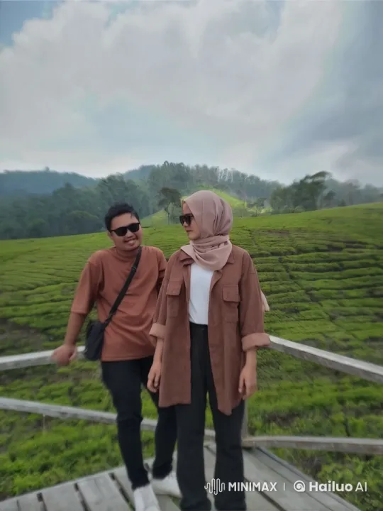 Friendly Kung Fu Practice in Scenic Landscape – AI Generated Video | Hailuo AI