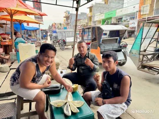 Street-side Kung Fu Display Amidst Market Bustle – AI Generated Video | Hailuo AI
