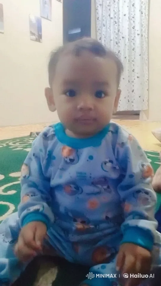 Child Practicing Playful Kung Fu in Bedroom – AI Generated Video | Hailuo AI