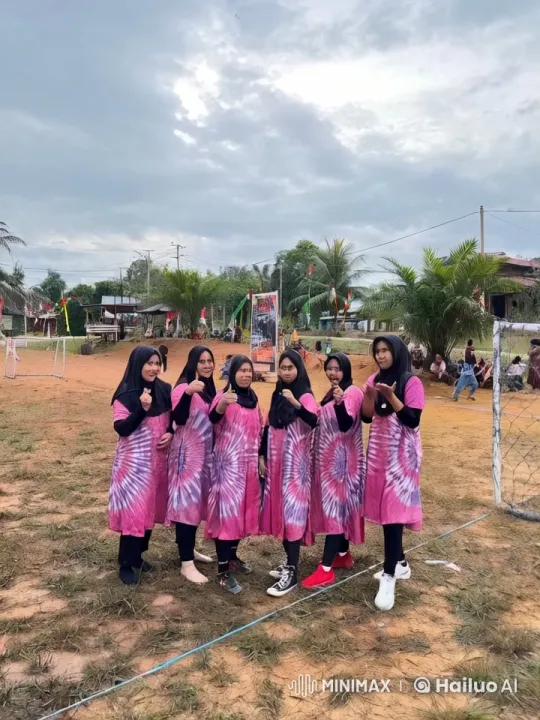 Tie-Dye Group Performs Kungfu on Grass Field – AI Generated Video | Hailuo AI
