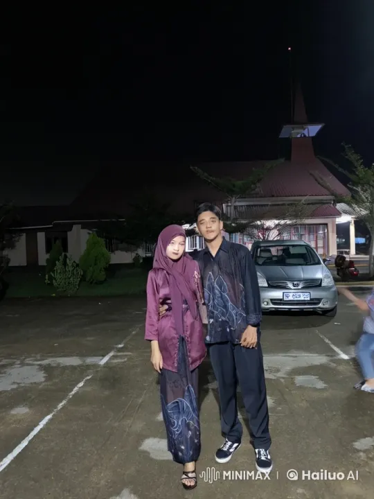 Traditional Attire: Nighttime Martial Arts Display – AI Generated Video | Hailuo AI