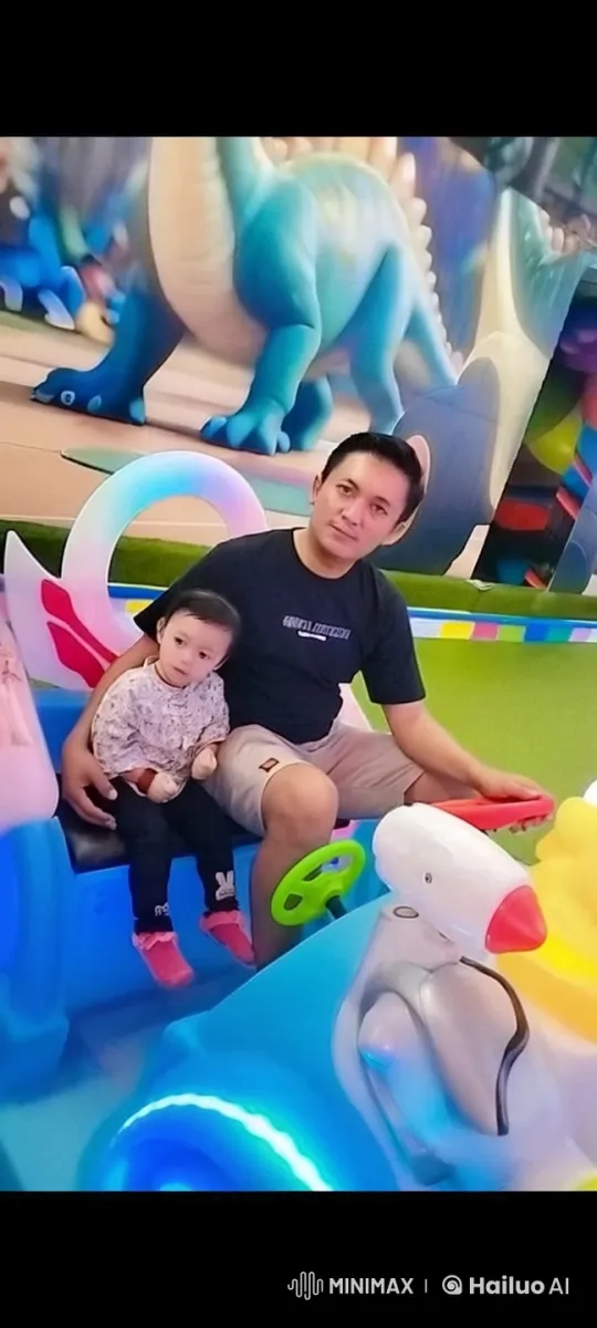 Dino-Themed Park: Father and Child Kungfu Duo – AI Generated Video | Hailuo AI