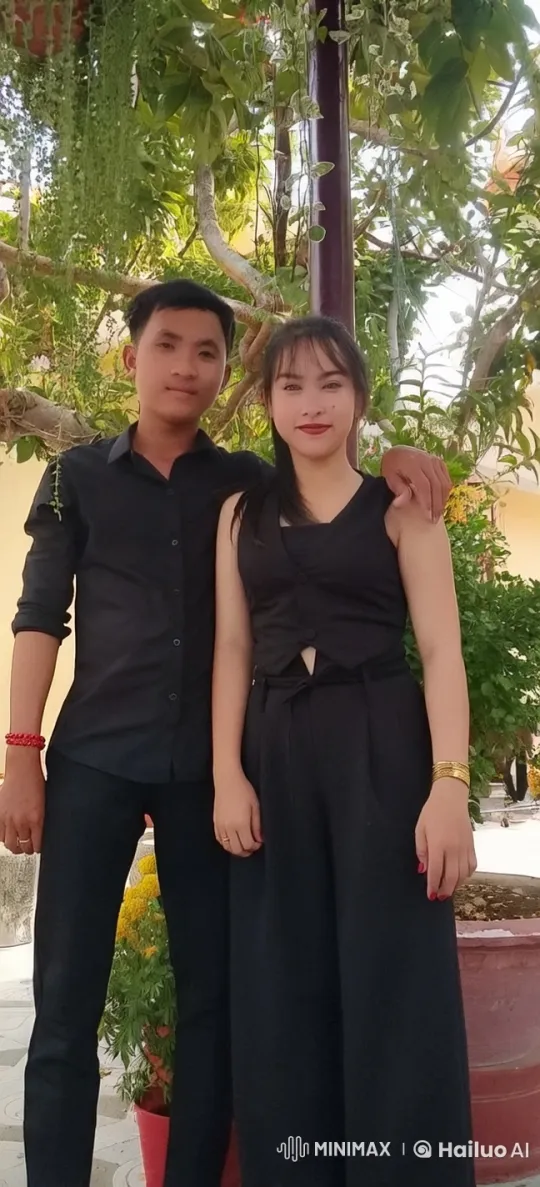Young Couple in Cozy Garden Setting – AI Generated Video | Hailuo AI