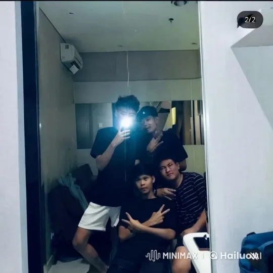 Young Practitioners Demonstrate Wing Chun Mastery – AI Generated Video | Hailuo AI