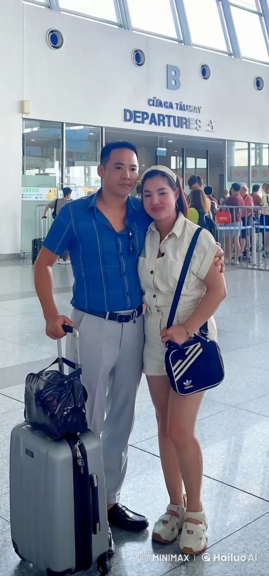 Kongfu Display Adds Excitement to Airport Departure – AI Generated Video | Hailuo AI