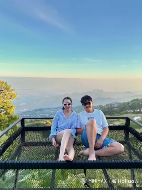 Mountain Serenity: A Kung Fu Couple's Dynamic Battle – AI Generated Video | Hailuo AI