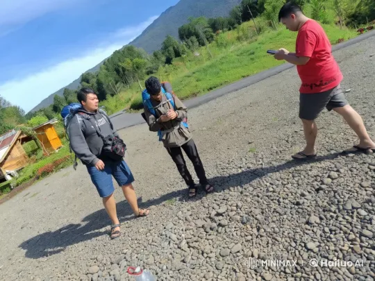 Playful Mountain Hikers Engage in Dynamic Fight – AI Generated Video | Hailuo AI