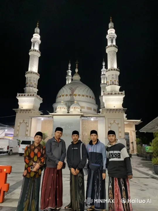 Nighttime Kungfu Jump in Front of Lit Mosque – AI Generated Video | Hailuo AI