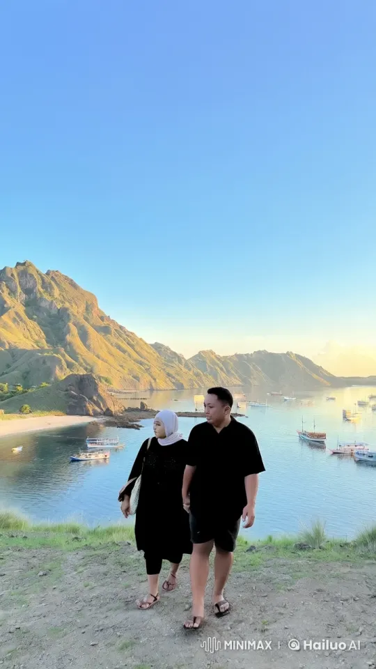 Kung Fu Masters Spar at Mountainous Coastal Beauty – AI Generated Video | Hailuo AI