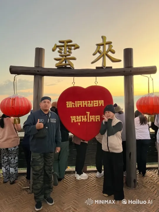 Intense Sunset Kung Fu Battle with Dramatic Acrobatics – AI Generated Video | Hailuo AI