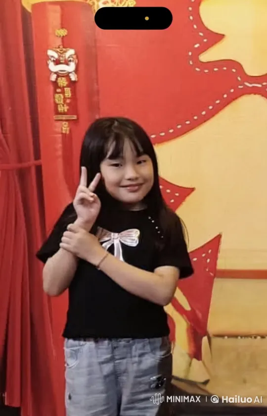 Young Girl Performs Kung Fu with Traditional Decor – AI Generated Video | Hailuo AI