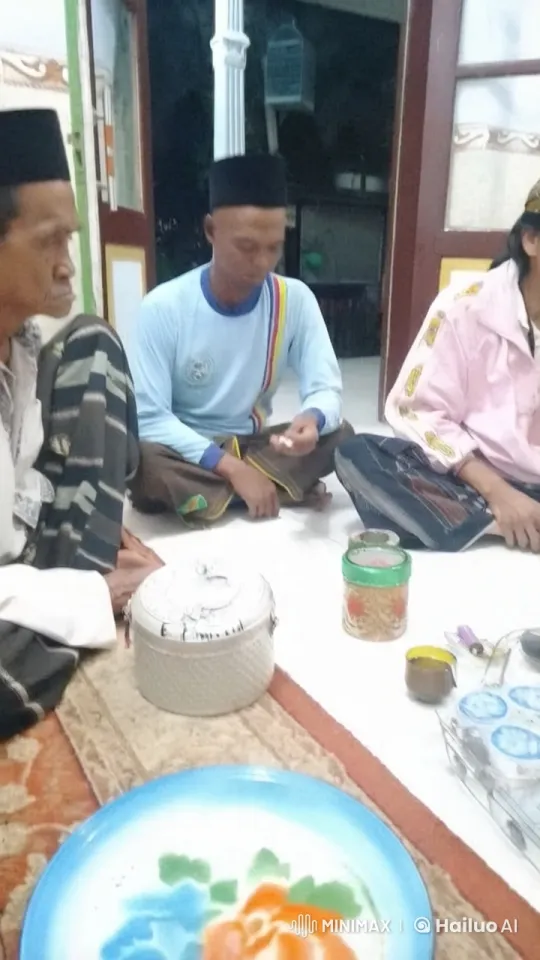 Group Performs Energetic Kung Fu Fight in Well-Lit Room – AI Generated Video | Hailuo AI