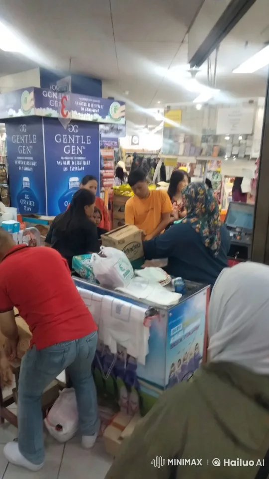 Unexpected Martial Arts Brawl in Gondanglegi Market – AI Generated Video | Hailuo AI