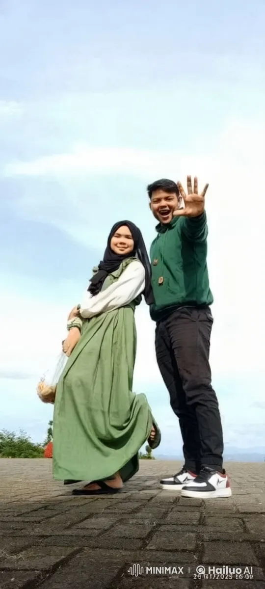 Casual Couple Delivers Elegant Outdoor Tango – AI Generated Video | Hailuo AI