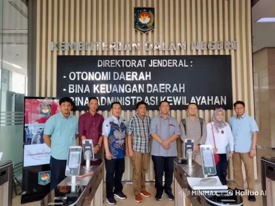 Office Workers Practice Kungfu at Kementerian Dalam Negeri – AI Generated Video | Hailuo AI