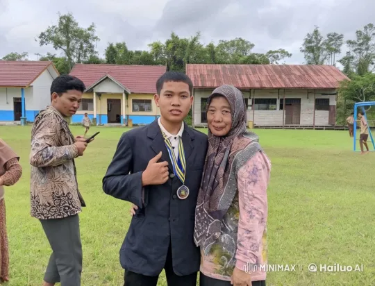 Young Man Showcases Kungfu Skills in Schoolyard – AI Generated Video | Hailuo AI