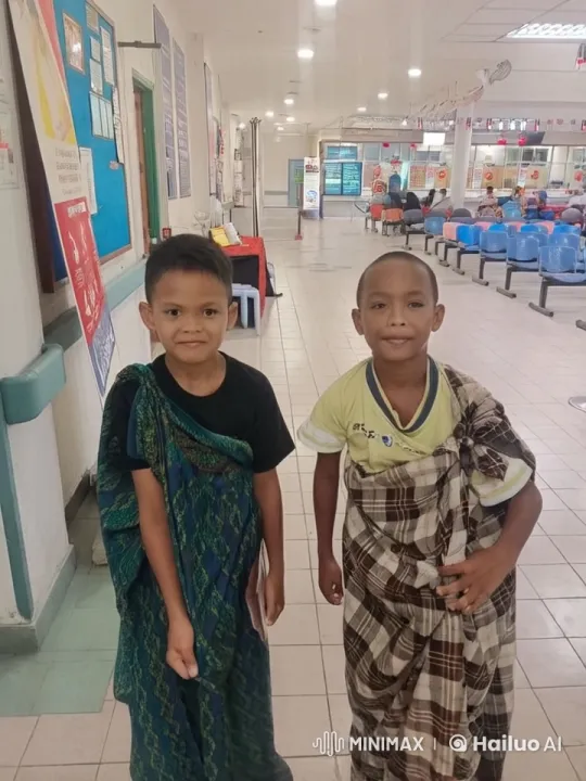 Boys Practice Martial Arts in Waiting Area – AI Generated Video | Hailuo AI
