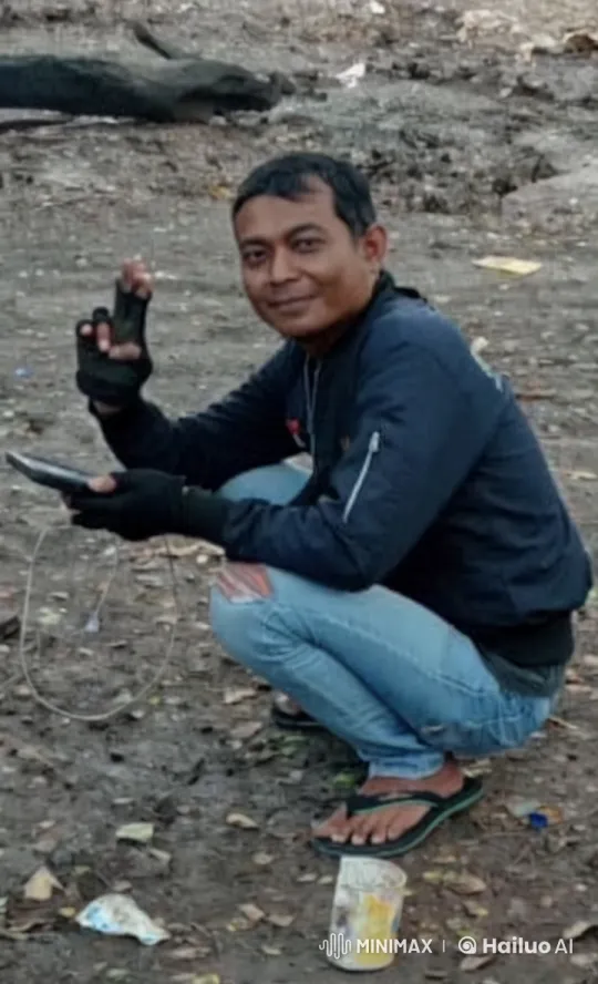 Martial Arts Performance: Silat Moves in Outdoor Setting – AI Generated Video | Hailuo AI