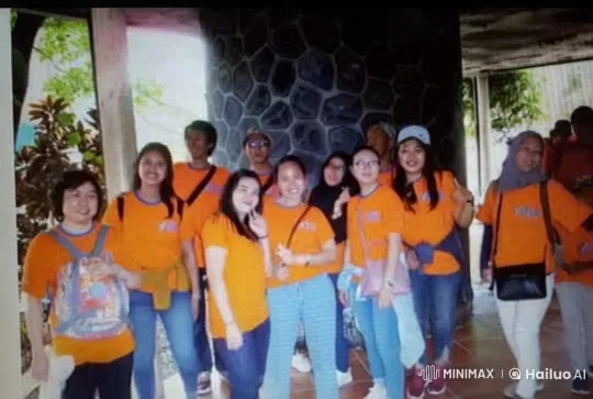 Kumfu Group Enjoying Day Out in Outdoor Setting – AI Generated Video | Hailuo AI