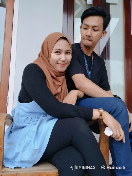 Young Couple Practicing Kung Fu in Coordinated Routine – AI Generated Video | Hailuo AI