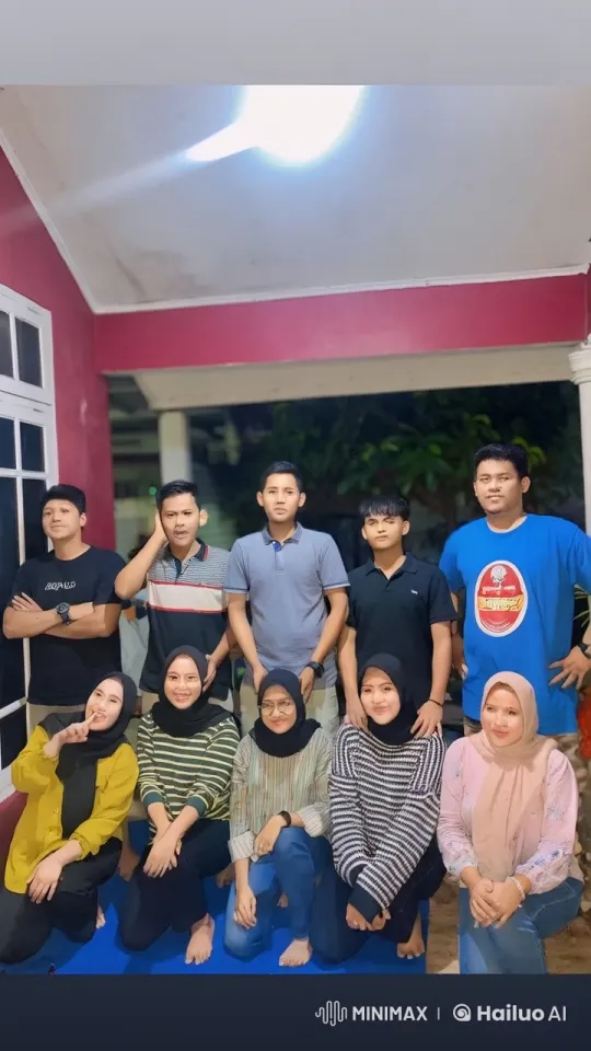 Young Group Practicing Kung Fu in Patio – AI Generated Video | Hailuo AI