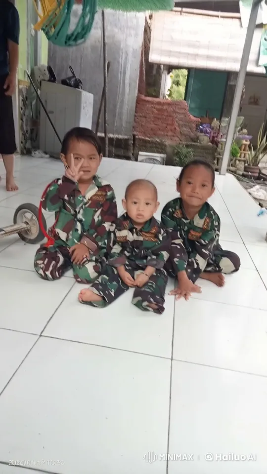 Children Perform Energetic Kung Fu in Camouflage Uniforms – AI Generated Video | Hailuo AI