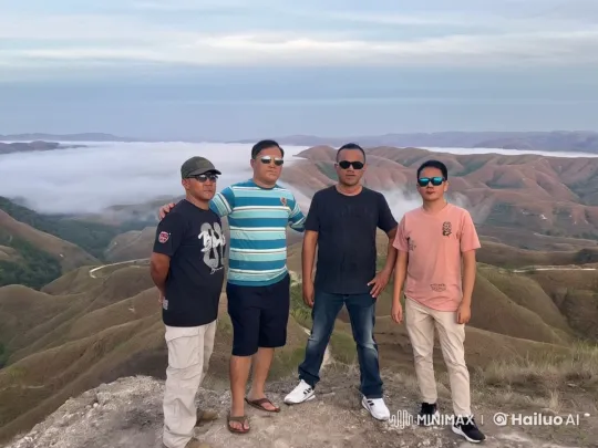 Friends Perform Kung Fu Against Scenic Mountain Background – AI Generated Video | Hailuo AI