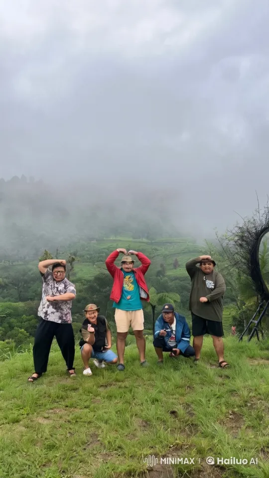 Kungfu Practitioners Display Artistry on Hilltop – AI Generated Video | Hailuo AI