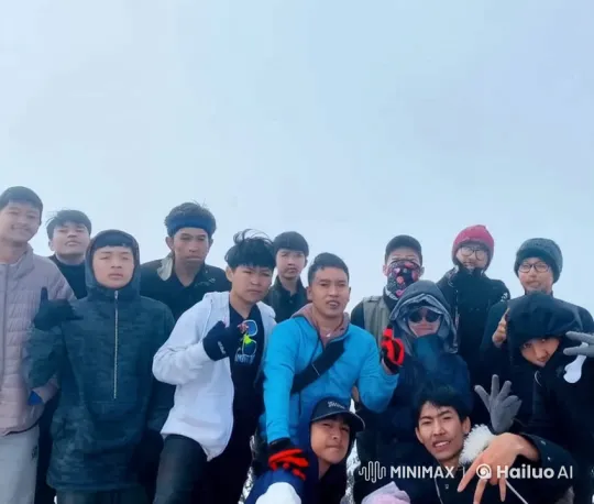 Young Martial Artists Showcase Kungfu in Snowy Setting – AI Generated Video | Hailuo AI