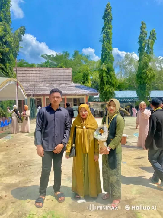 Traditional Kung Fu Fight Display in Courtyard – AI Generated Video | Hailuo AI