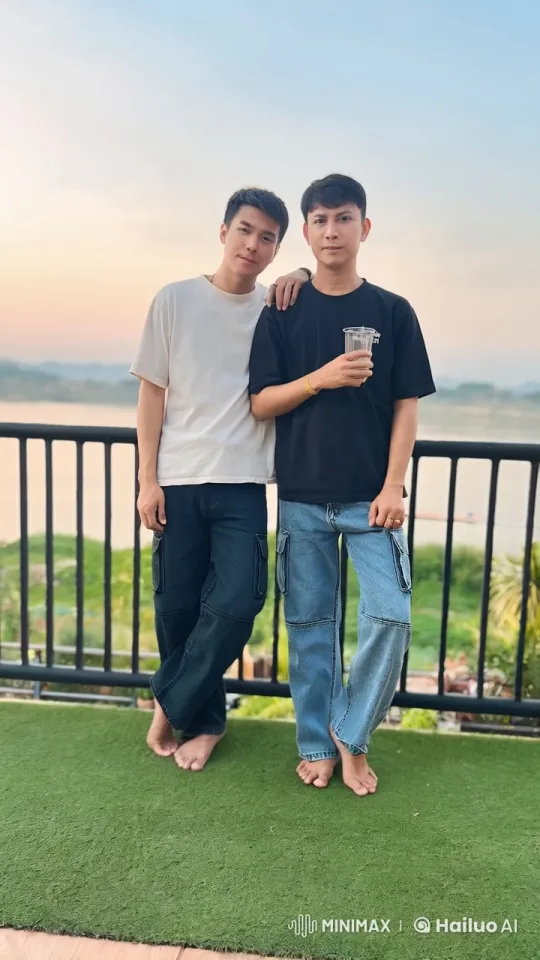 Scenic Sunset Kung Fu Sparring Match – AI Generated Video | Hailuo AI