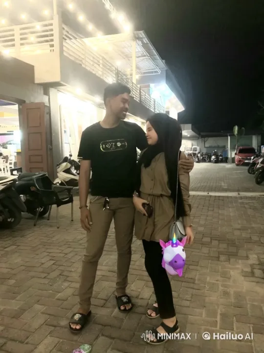 Couple Performs Impressive Kung Fu Sparring in Night Setting – AI Generated Video | Hailuo AI