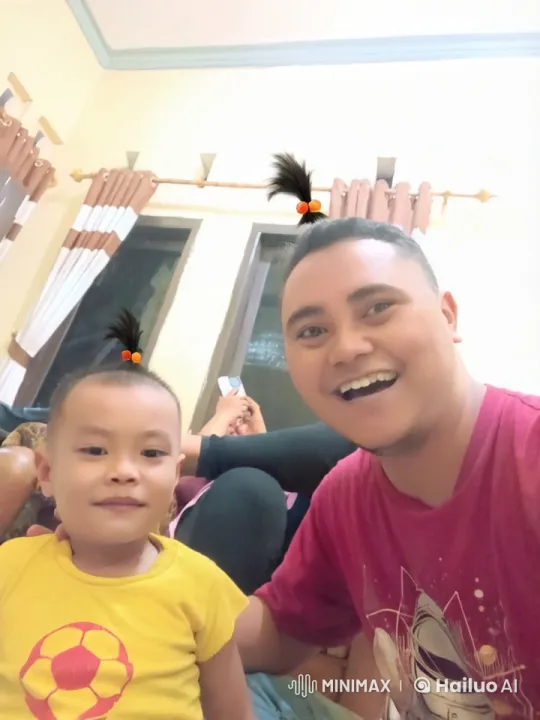 Cozy Living Room: Playful Martial Arts Display – AI Generated Video | Hailuo AI