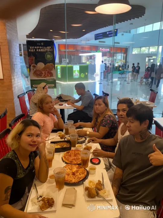 Unexpected Martial Arts Display in Food Court – AI Generated Video | Hailuo AI