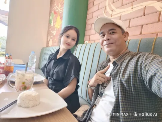 Couple Practicing Kung Fu in Restaurant Setting – AI Generated Video | Hailuo AI
