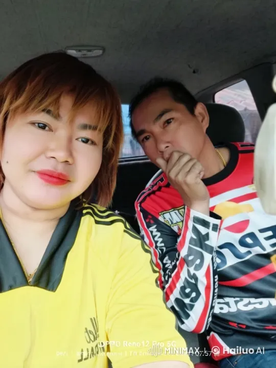 High-Energy Martial Arts Battle in Moving Car – AI Generated Video | Hailuo AI