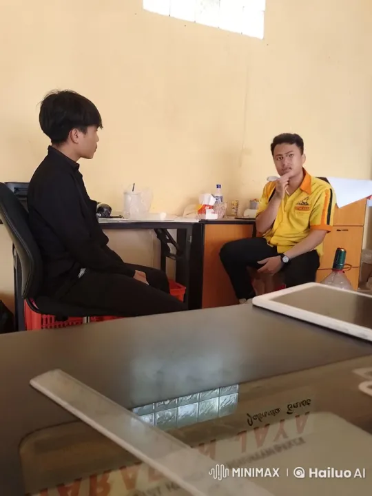 Dynamic Kung Fu Fight in Office Setting – AI Generated Video | Hailuo AI