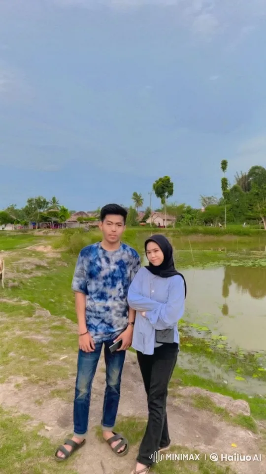 Kung Fu Practitioners Displaying Skills in Serene Countryside – AI Generated Video | Hailuo AI
