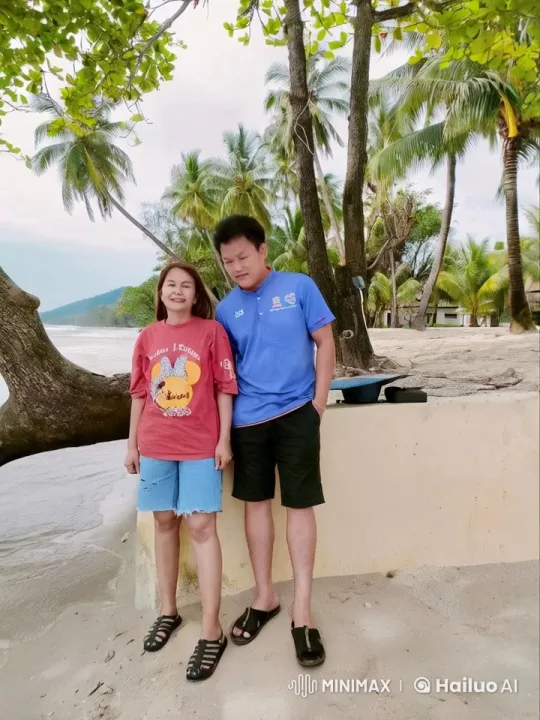 Martial Arts Battle on Tropical Beach – AI Generated Video | Hailuo AI