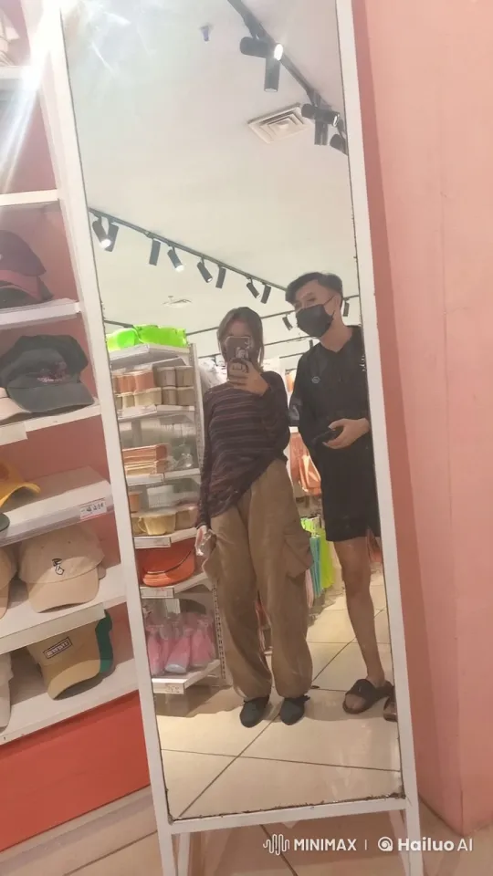 Choreographed Kung Fu Display in Store Mirror – AI Generated Video | Hailuo AI