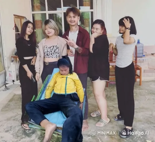 Group of Friends Enacts Cinematic Kung Fu Battle – AI Generated Video | Hailuo AI